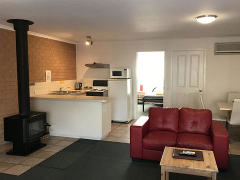 Beachcomber Motel & Apartments - Accommodation Sunshine Coast 13