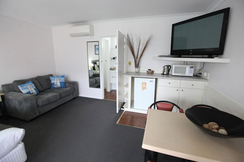 Mornington Motel - Accommodation Sunshine Coast 21