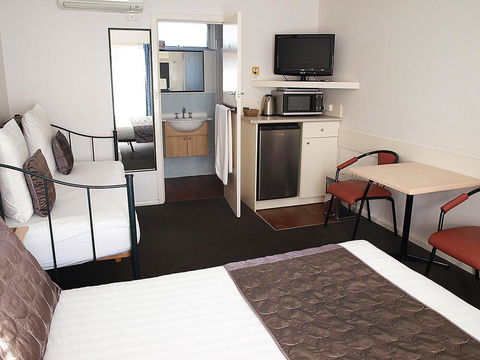 Mornington Motel - Accommodation Sunshine Coast 37