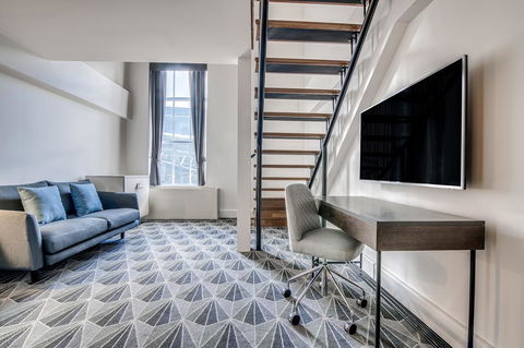 The Savoy Hotel On Little Collins Melbourne - Accommodation Sunshine Coast 9
