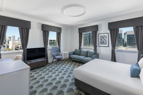 The Savoy Hotel On Little Collins Melbourne - Accommodation Sunshine Coast 0