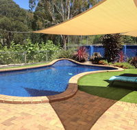 Snow View Holiday Units - Accommodation Sunshine Coast