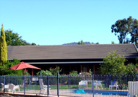 Greenvale Holiday Units - Accommodation Sunshine Coast 16