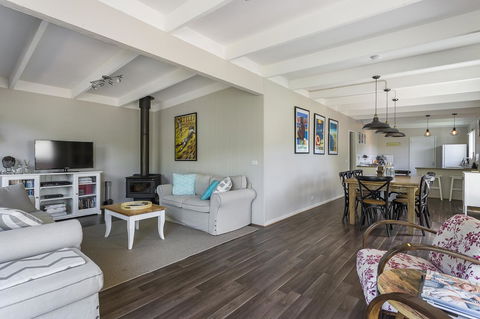 Blairgowrie Bella - Light Filled Home With Great Deck - Accommodation Sunshine Coast 2