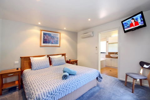 Anchorage Motel & Villas Lorne - Accommodation Sunshine Coast 2