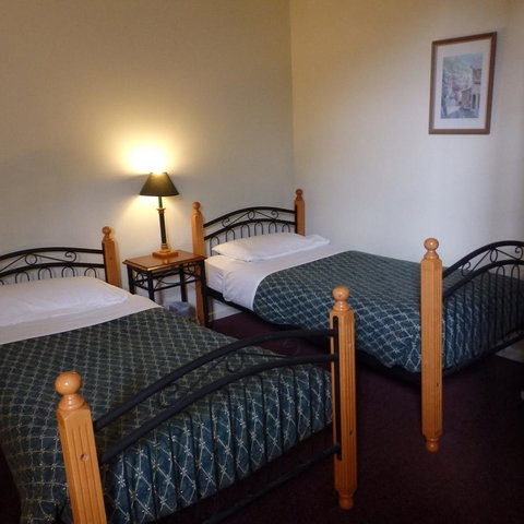 Bright Chalet - Accommodation Sunshine Coast 7