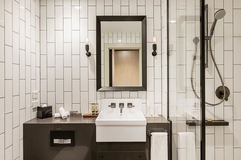 DoubleTree By Hilton Melbourne - Accommodation Sunshine Coast 28