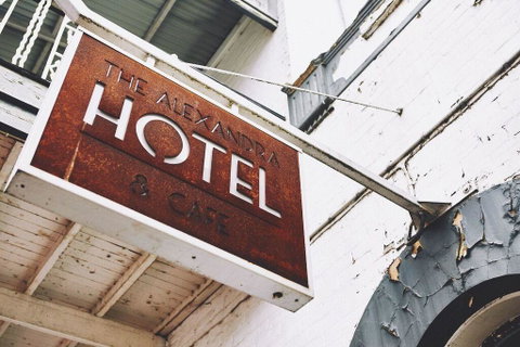 The Alexandra Hotel - Accommodation Sunshine Coast 38