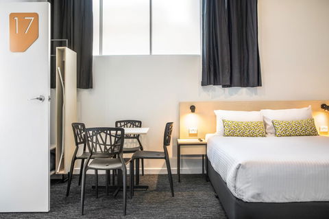 Nightcap At Seaford Hotel - Accommodation Sunshine Coast 3
