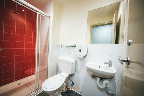 Nomads Melbourne Backpackers - Accommodation Sunshine Coast 17