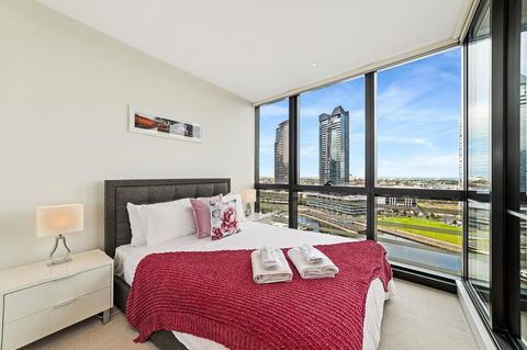 Best Views On Collins - Accommodation Sunshine Coast 35