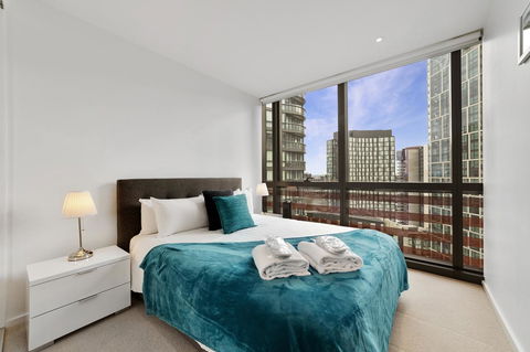 Best Views On Collins - Accommodation Sunshine Coast 22