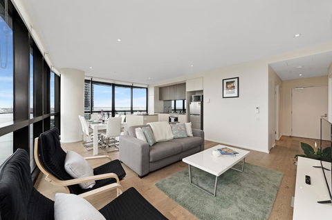 Best Views On Collins - Accommodation Sunshine Coast 25