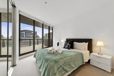 Best Views On Collins - Accommodation Sunshine Coast 11