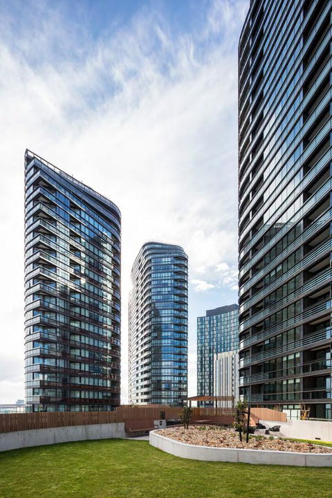 Winston Apartments Docklands - Accommodation Sunshine Coast 4