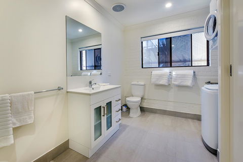 Allambi Holiday Apartments - Accommodation Sunshine Coast 35