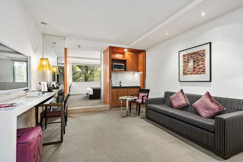 The Royce - Accommodation Sunshine Coast 38