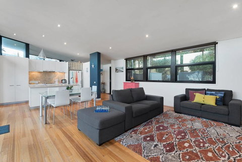 Ocean View Treetops Retreat - Accommodation Sunshine Coast 6