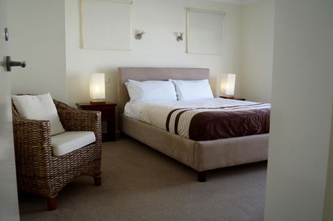 Rayville Boat Houses - Accommodation Sunshine Coast 24