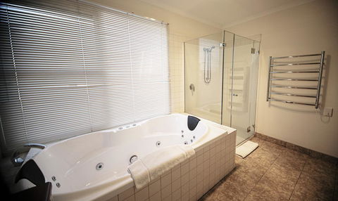 Rayville Boat Houses - Accommodation Sunshine Coast 11