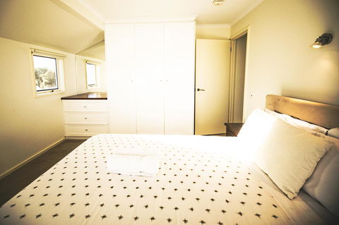 Rayville Boat Houses - Accommodation Sunshine Coast 14