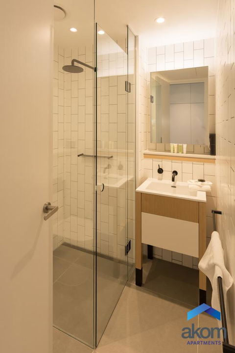 AKOM AT Docklands - Accommodation Sunshine Coast 17