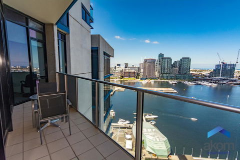 AKOM AT Docklands - Accommodation Sunshine Coast 6