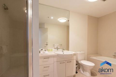 AKOM AT Docklands - Accommodation Sunshine Coast 4