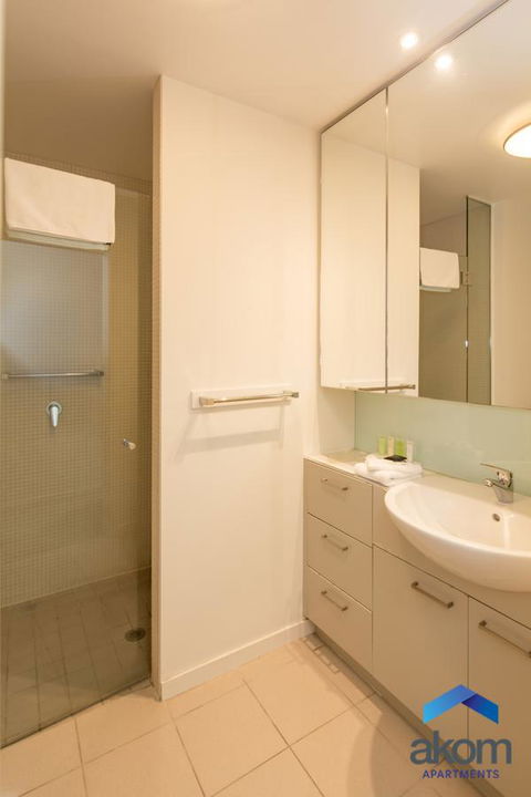 AKOM AT Docklands - Accommodation Sunshine Coast 9