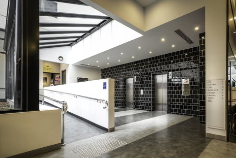 Essence Hotel Carlton - Accommodation Sunshine Coast 26