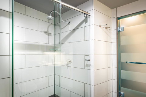 Essence Hotel Carlton - Accommodation Sunshine Coast 32