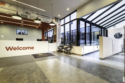 Essence Hotel Carlton - Accommodation Sunshine Coast 22
