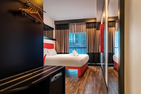 Essence Hotel Carlton - Accommodation Sunshine Coast 2