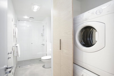 St Kilda Central Apartments - Accommodation Sunshine Coast 9