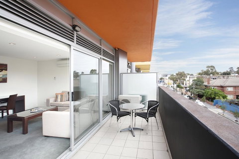 St Kilda Central Apartments - Accommodation Sunshine Coast 6