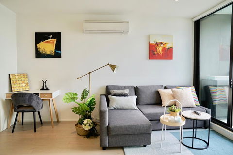 Pride Docklands Waterfront Apartment City View - Accommodation Sunshine Coast 7