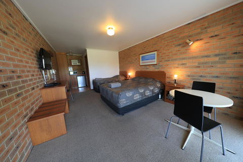 Quays Motel San Remo - Accommodation Sunshine Coast 10