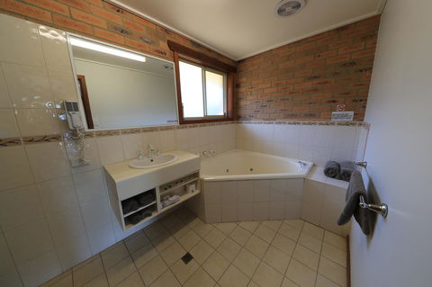 Quays Motel San Remo - Accommodation Sunshine Coast 15