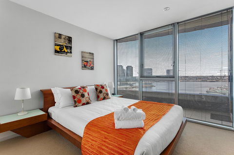 Docklands Private Collection - NEWQUAY - Accommodation Sunshine Coast 4
