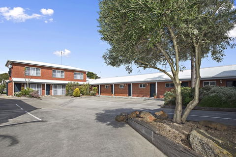 The International Motel Apollo Bay - Accommodation Sunshine Coast 4