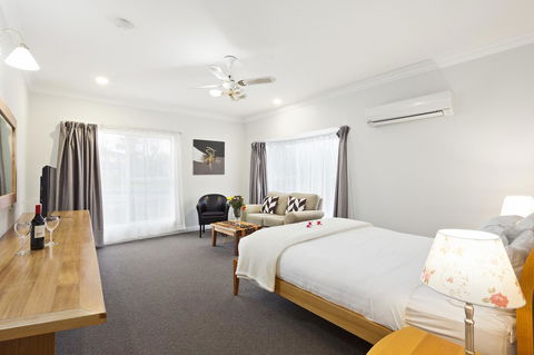 The International Motel Apollo Bay - Accommodation Sunshine Coast 19