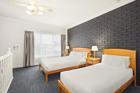 The International Motel Apollo Bay - Accommodation Sunshine Coast 9