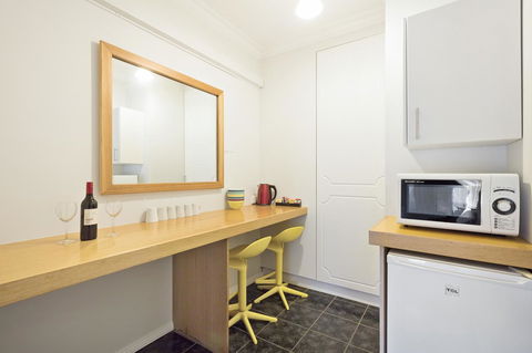 The International Motel Apollo Bay - Accommodation Sunshine Coast 27
