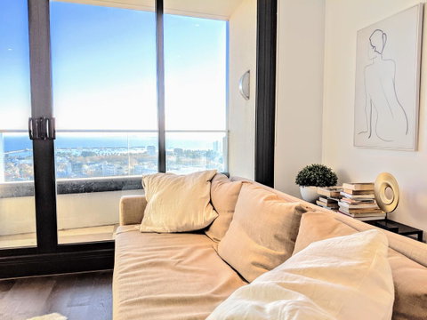 Homestay Ocean View With Gym Sauna - Accommodation Sunshine Coast 9