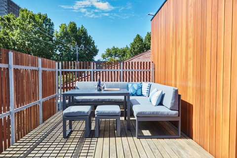 Richmond Â· 3 Level Architecturally Designed Richmond House - Accommodation Sunshine Coast 14