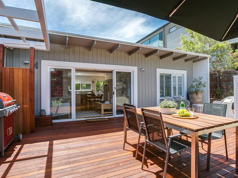 Capella Villa No. 4 - Stunning Luxury Decor Inside And Out - Accommodation Sunshine Coast 8
