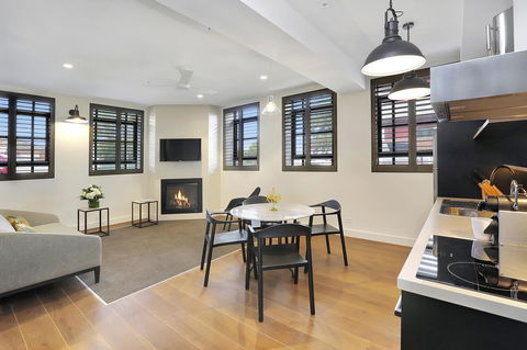 Devlin Apartments - Accommodation Sunshine Coast 2