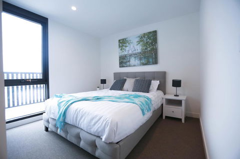 Box Hill 2 Bedroom Apt (La Maison) 02 - Accommodation Sunshine Coast 5