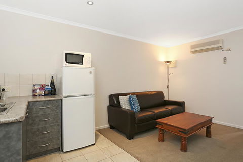 Quality Inn & Suites The Menzies - Accommodation Sunshine Coast 39