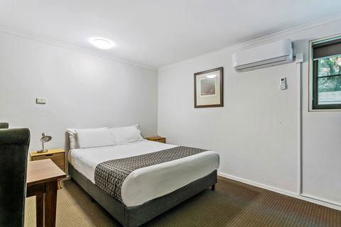 Quality Inn & Suites The Menzies - Accommodation Sunshine Coast 3